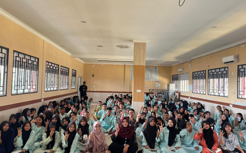 Seminar "Healthy Lifestyle for Teenagers" di SMAN 21 Batam: Bekali Remaja dengan Edukasi Gaya Hidup Sehat Sejak Dini
